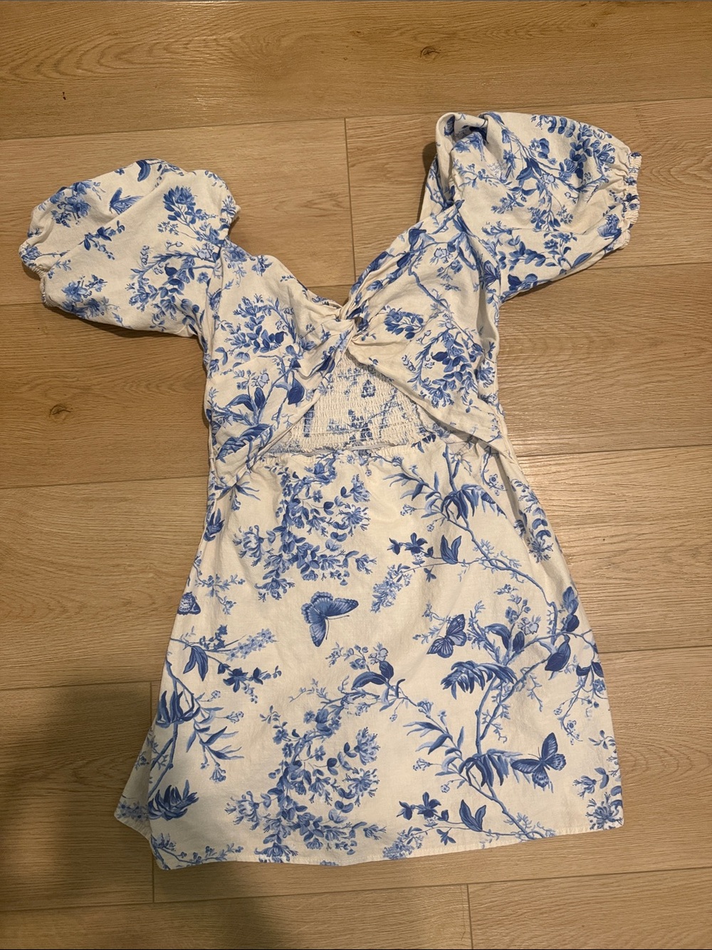 H&M White Dress with Blue Floral Print and Puff Sleeves